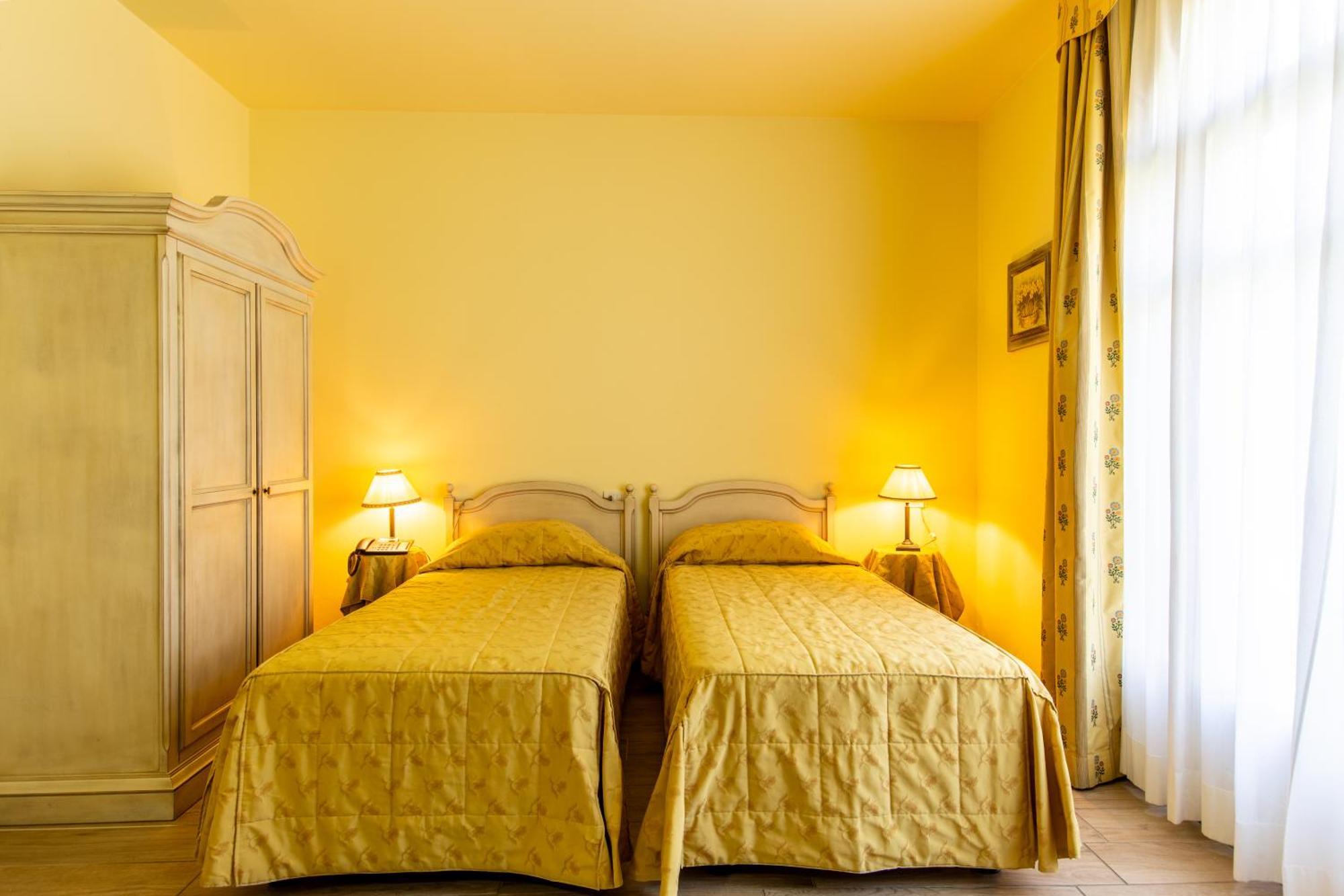 Hotel Sant'Andrea ราเวนนา ภายนอก รูปภาพ