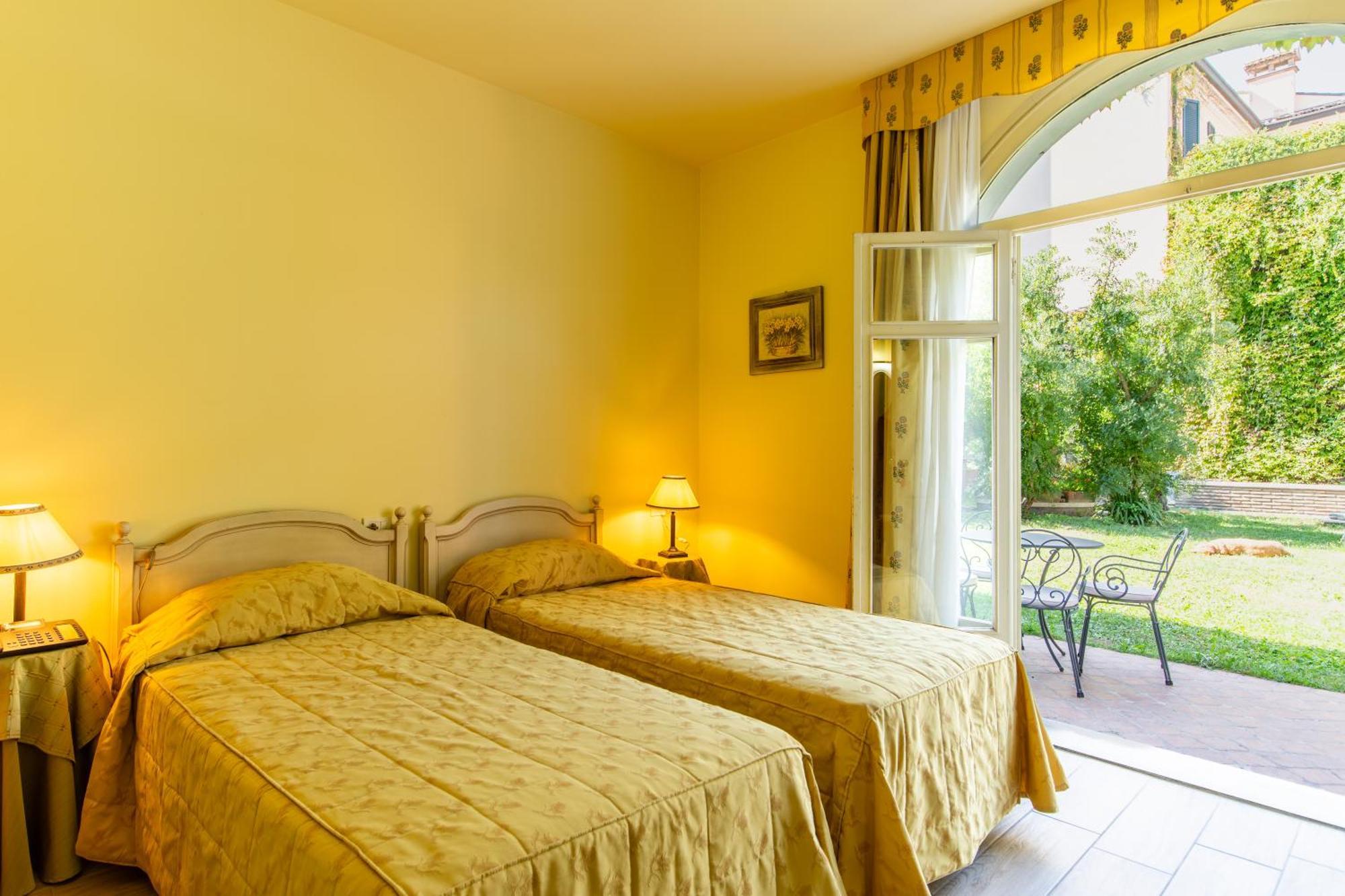 Hotel Sant'Andrea ราเวนนา ภายนอก รูปภาพ