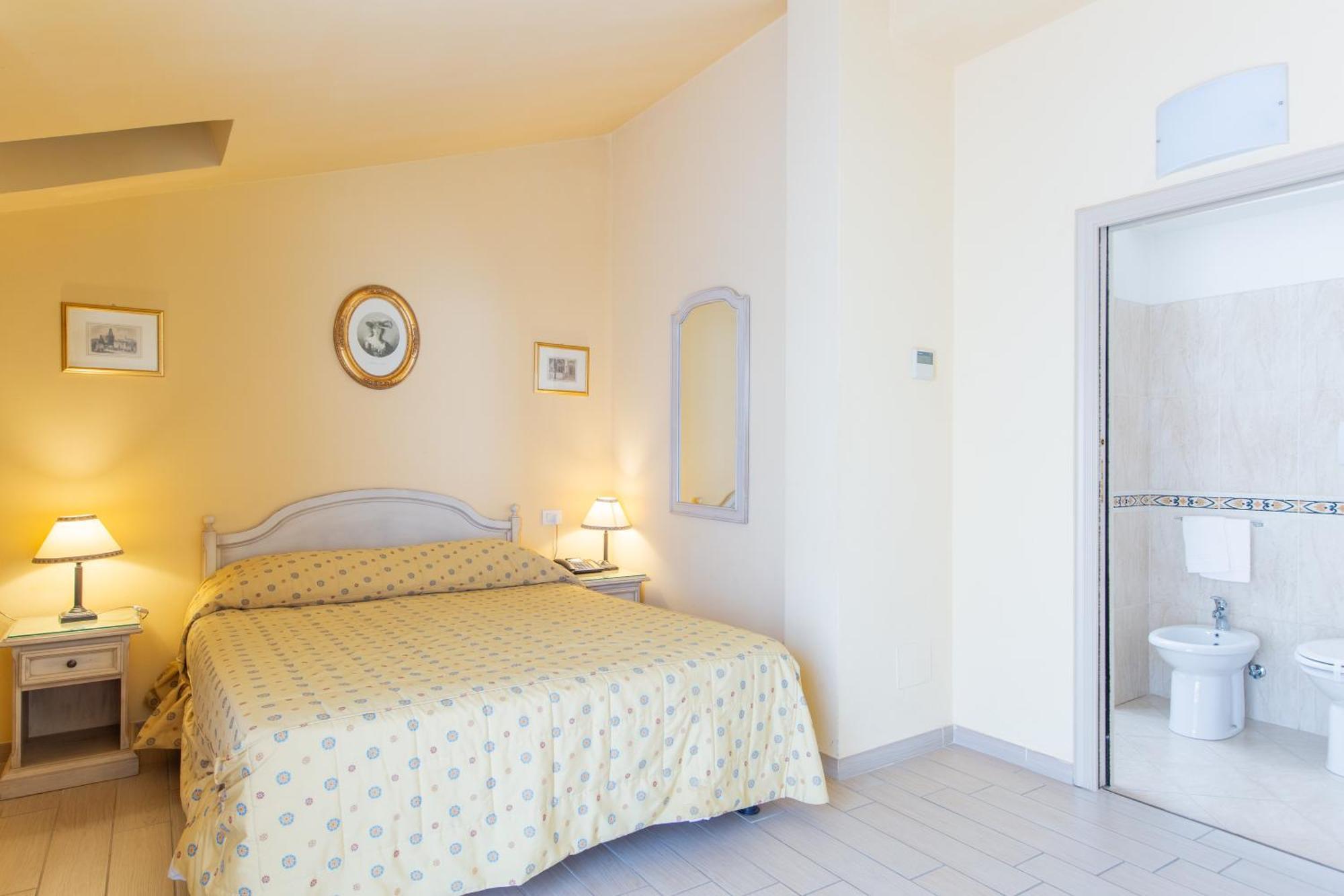 Hotel Sant'Andrea ราเวนนา ภายนอก รูปภาพ