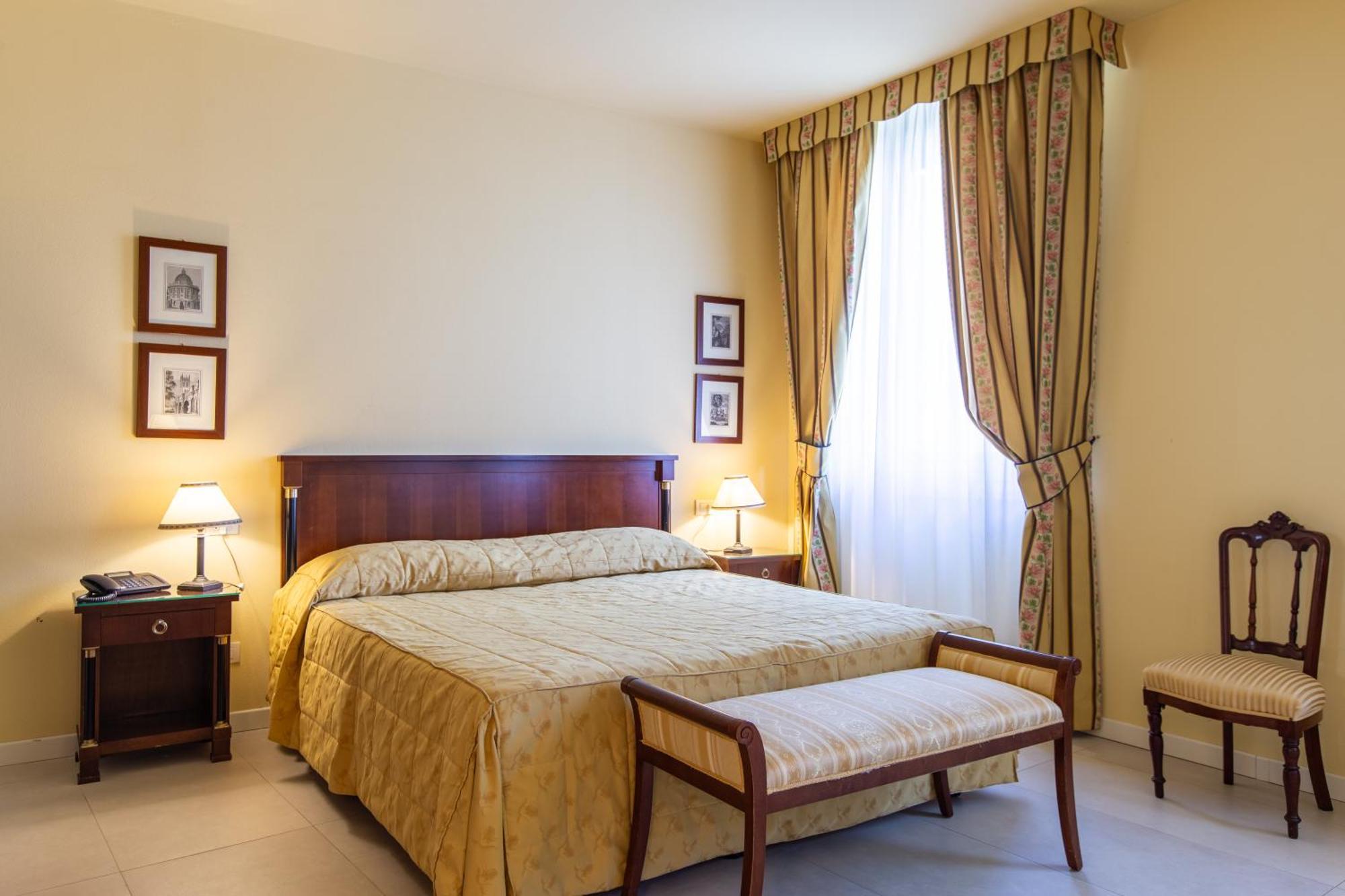 Hotel Sant'Andrea ราเวนนา ภายนอก รูปภาพ