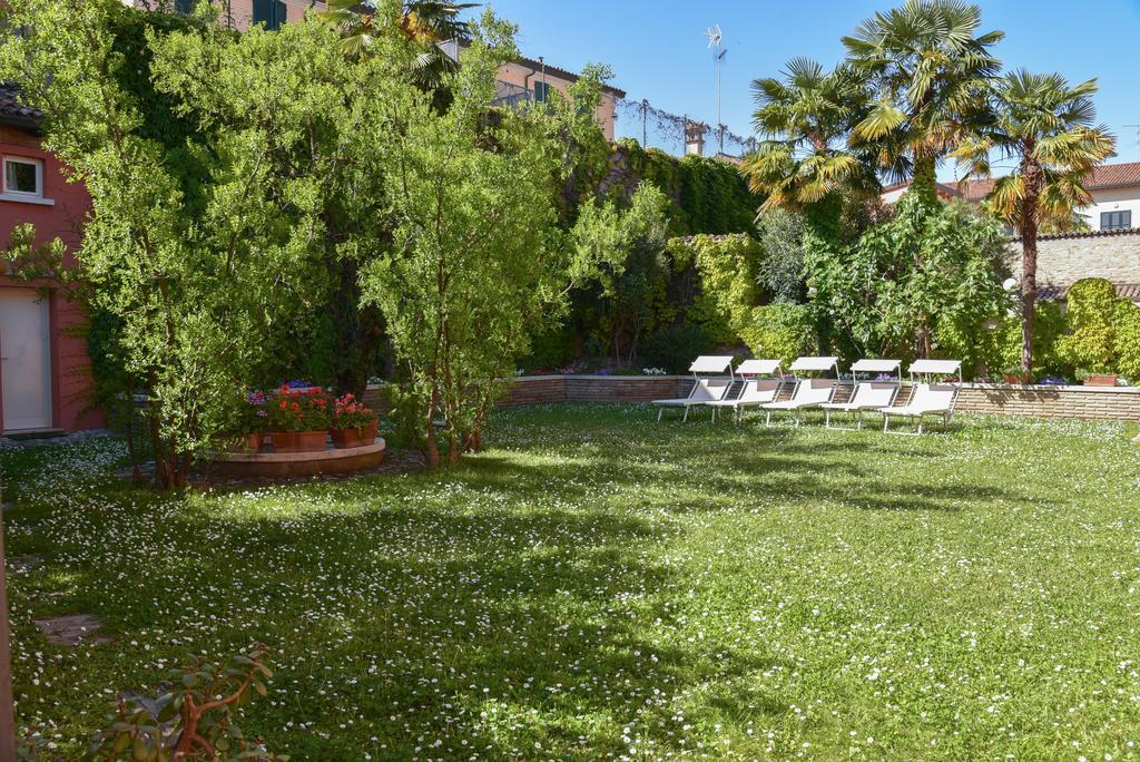 Hotel Sant'Andrea ราเวนนา ภายนอก รูปภาพ